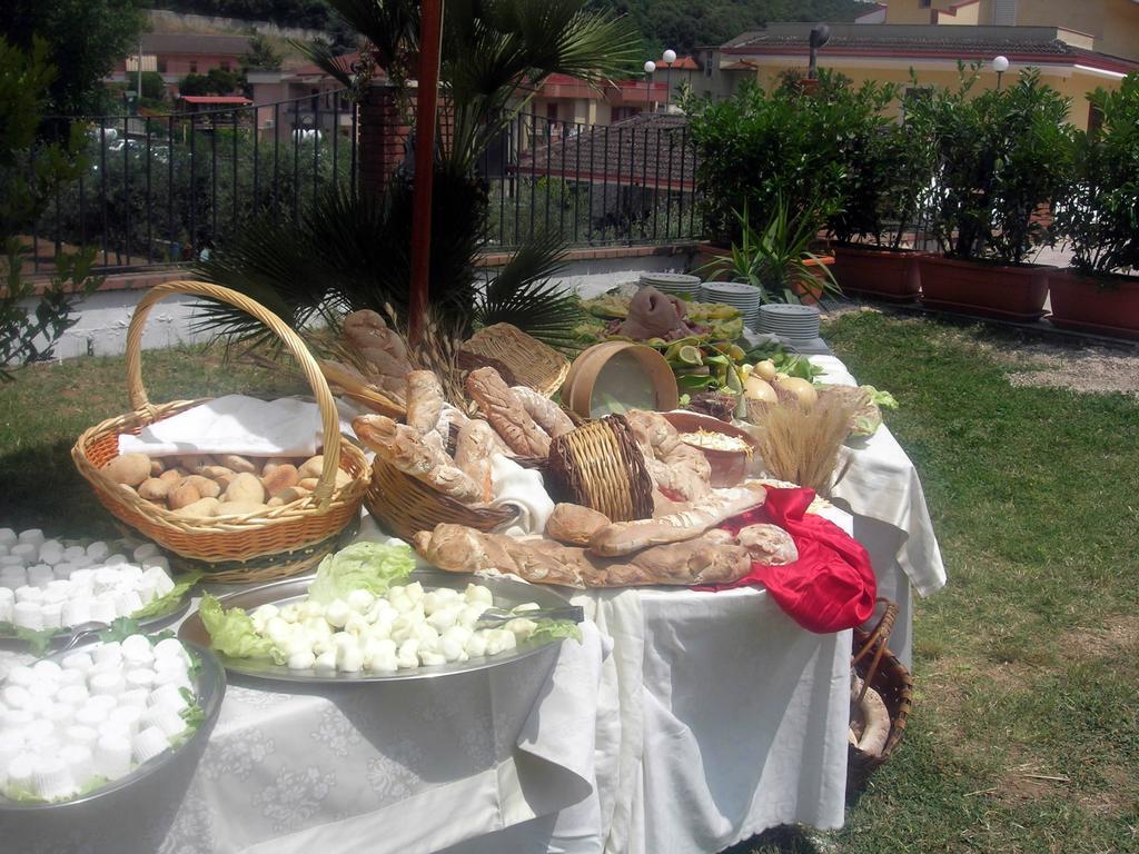 Hotel Ristorante Belvedere Казерта Экстерьер фото