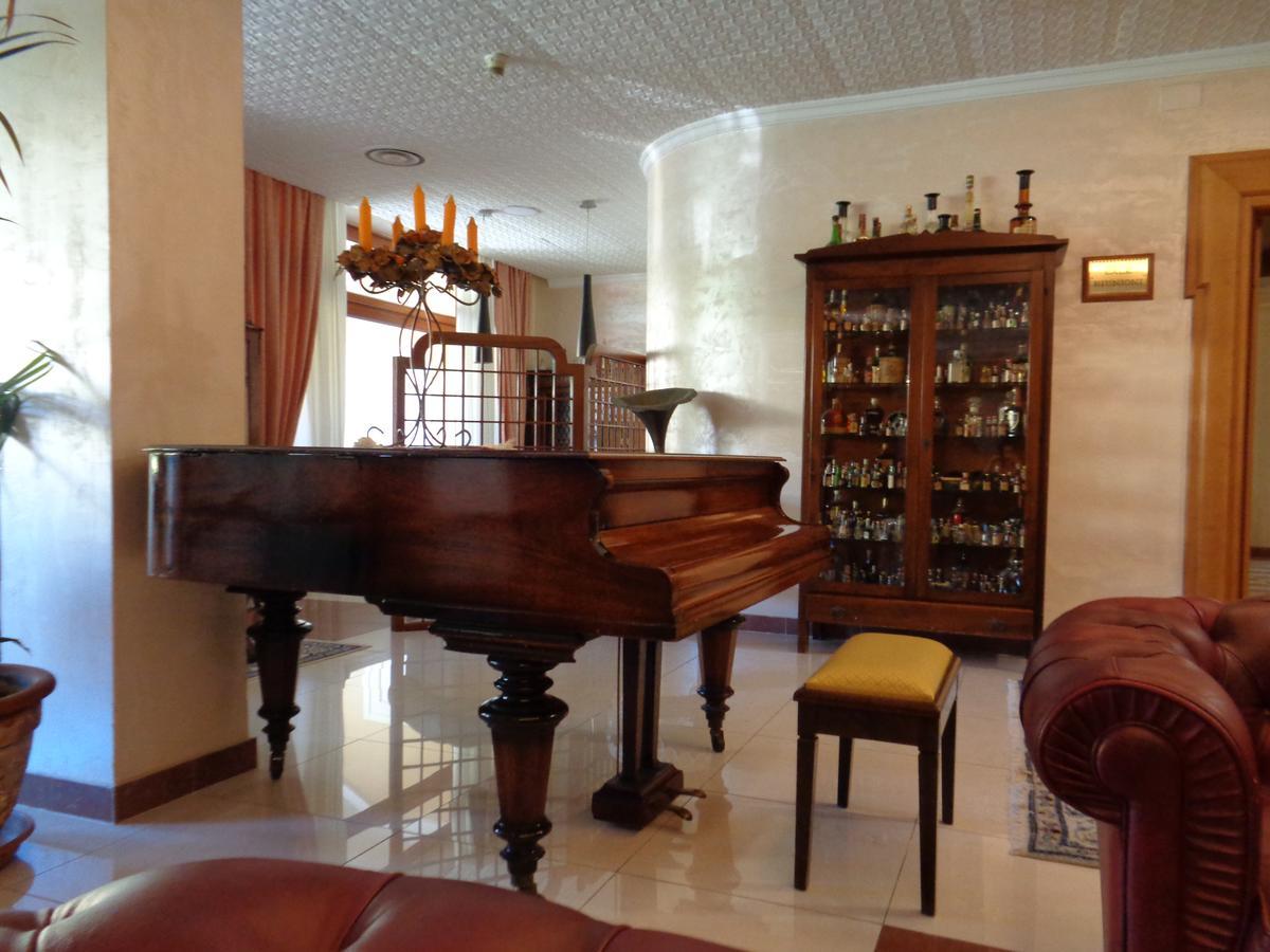 Hotel Ristorante Belvedere Казерта Экстерьер фото