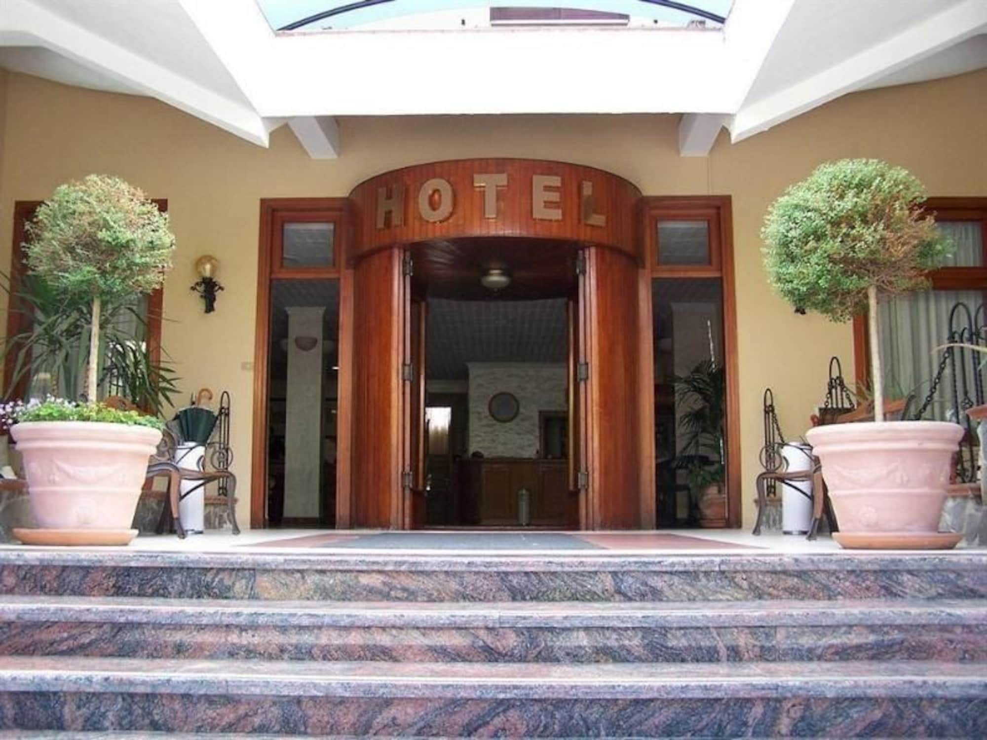 Hotel Ristorante Belvedere Казерта Экстерьер фото